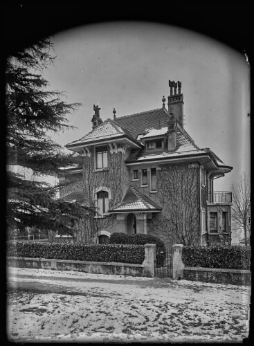 Affaire Schmidt, Ida, prévenue d’infanticide. Villa Beauregard (G. Carpentiero) (Photographie)