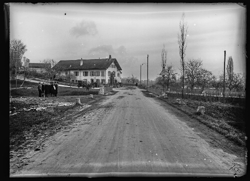 Les lieux de l’accident d’auto, survenu à Rose de Loriol sur le pont de la Maladière, le 2.12.1923 (Photogr.) Auteur Franz Hondrek, av. Evian 1, EV.